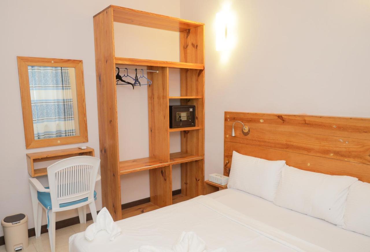 Orimas Retreat Hotel Thulusdhoo Ngoại thất bức ảnh