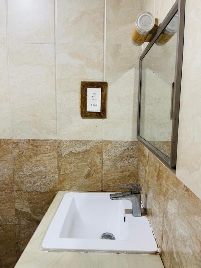 Orimas Retreat Hotel Thulusdhoo Ngoại thất bức ảnh