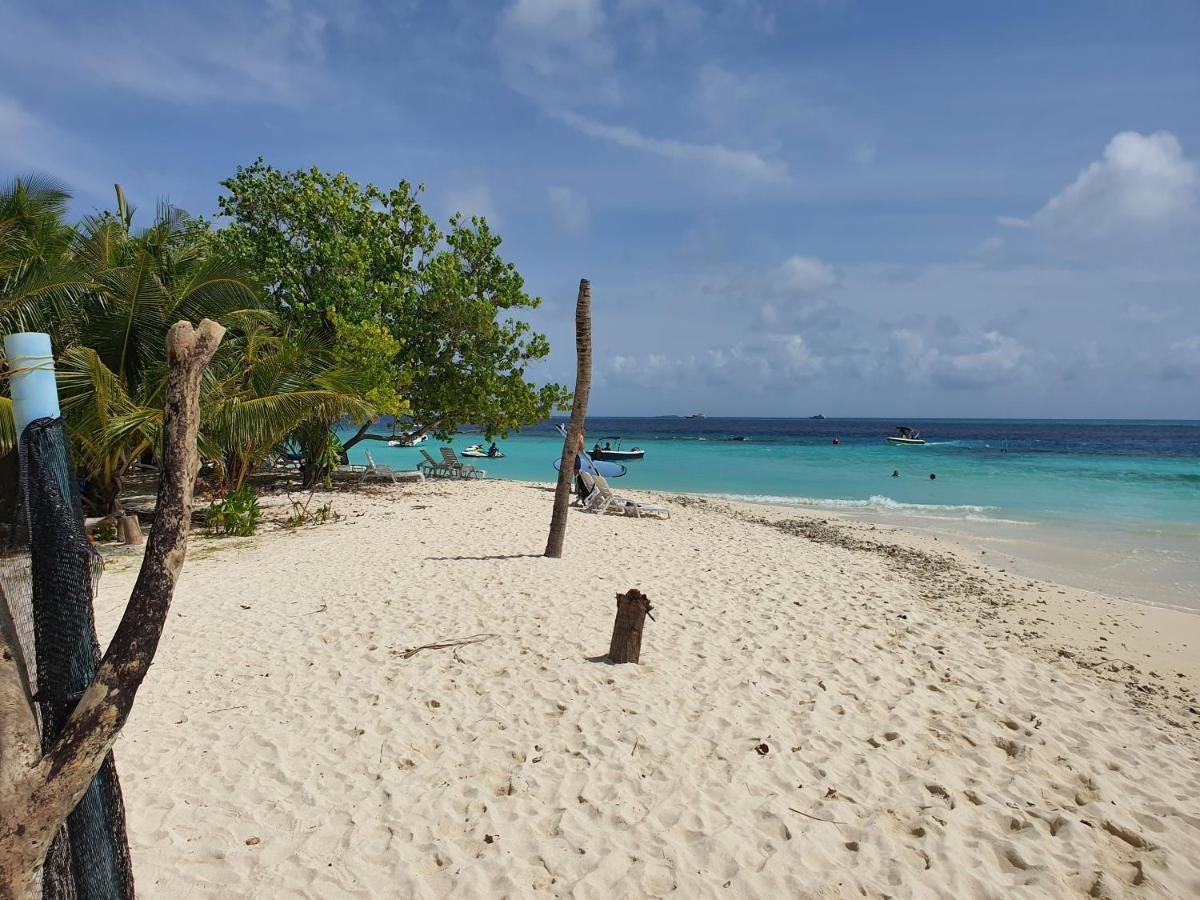 Orimas Retreat Hotel Thulusdhoo Ngoại thất bức ảnh