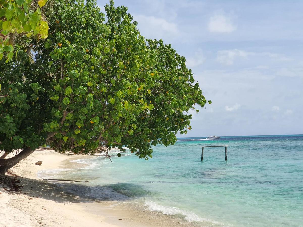 Orimas Retreat Hotel Thulusdhoo Ngoại thất bức ảnh