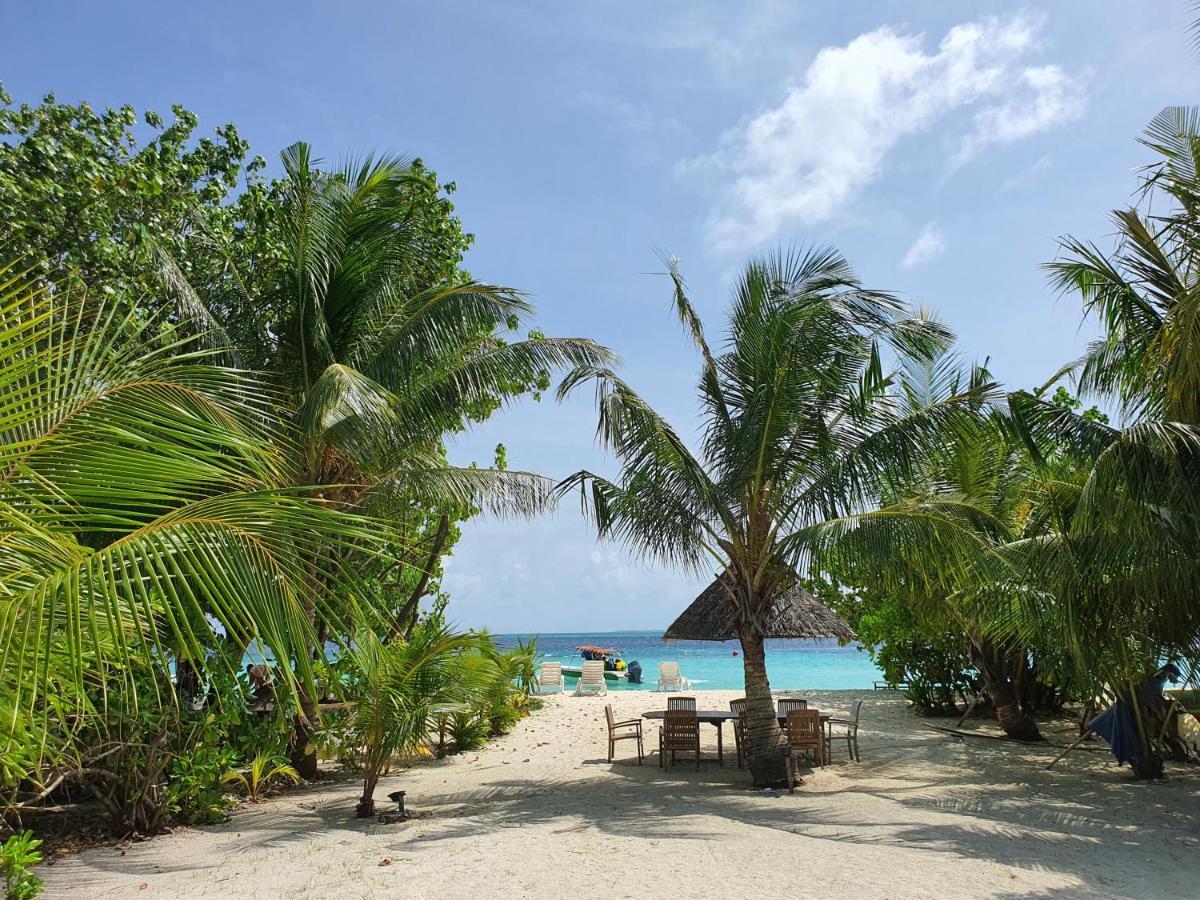 Orimas Retreat Hotel Thulusdhoo Ngoại thất bức ảnh